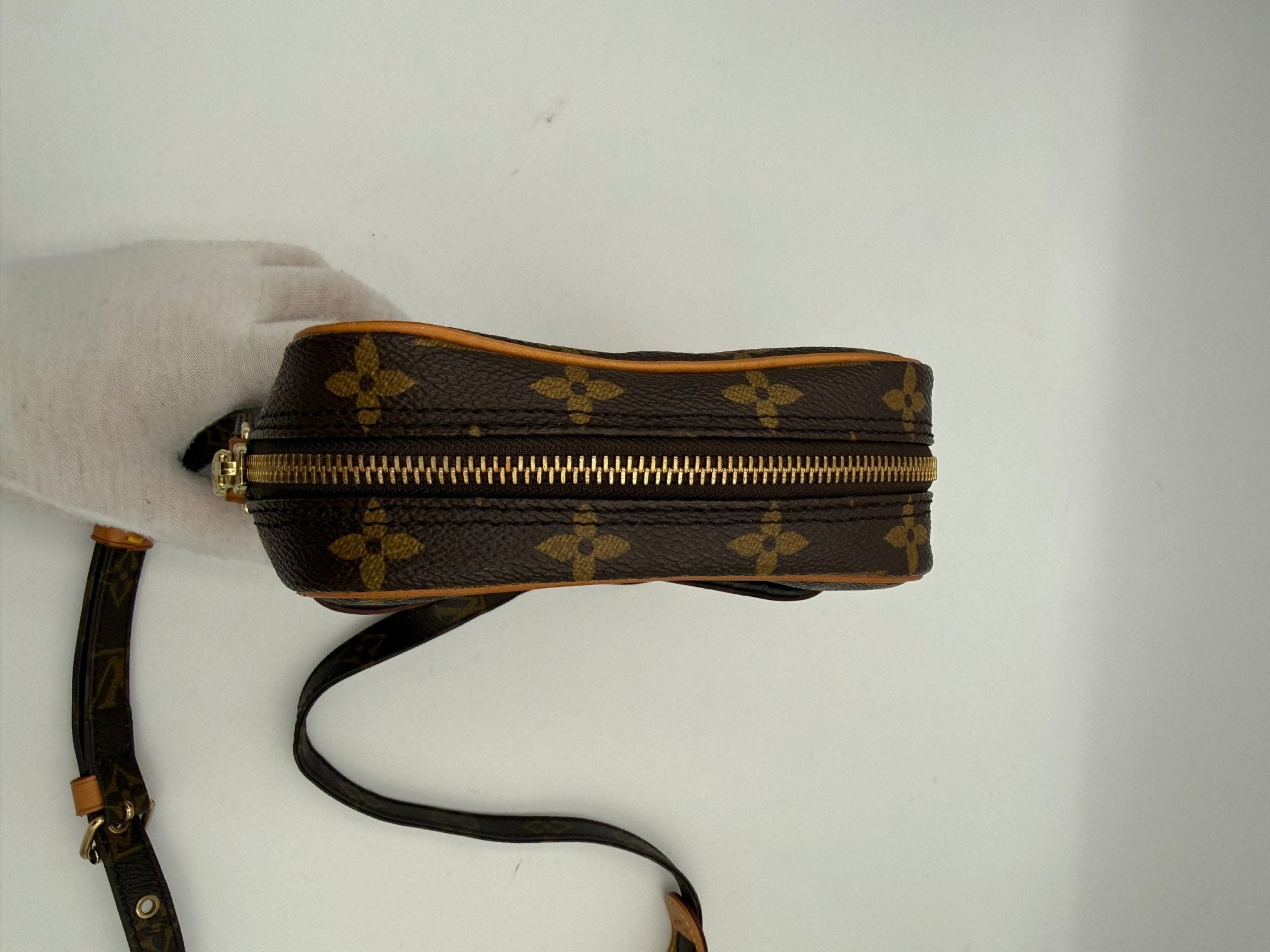 Louis Vuitton LOUIS VUITTON DANUBE Monogram Handbag - RIMODA