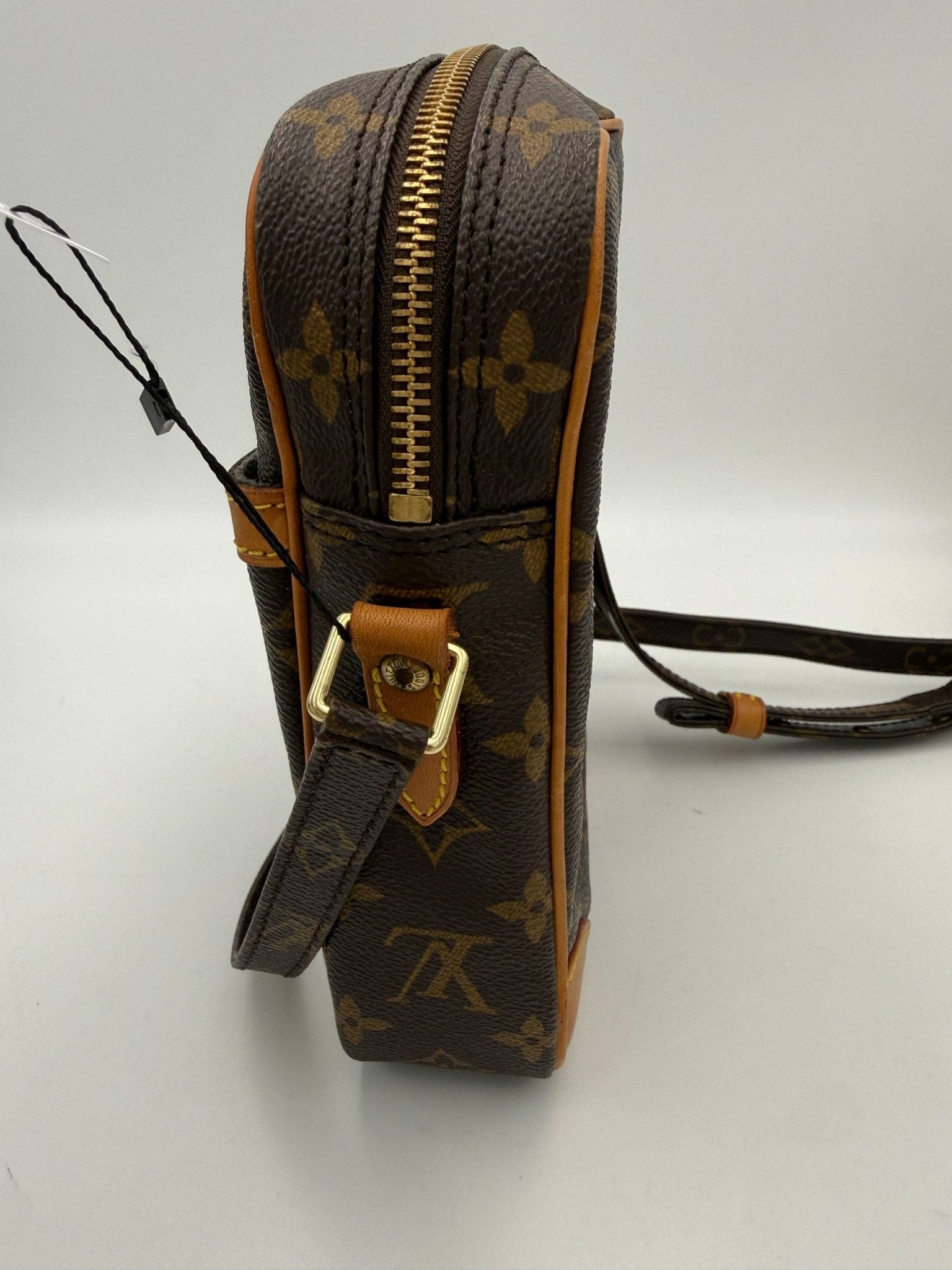 Louis Vuitton LOUIS VUITTON DANUBE Monogram Handbag - RIMODA