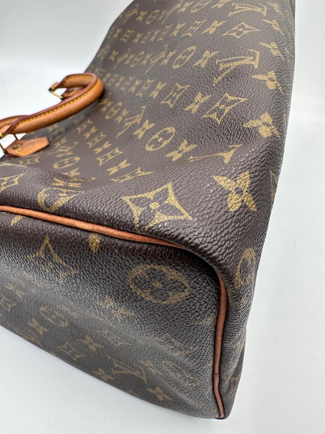 Louis Vuitton LOUIS VUITTON Speedy 40 Monogram Handbag - RIMODA