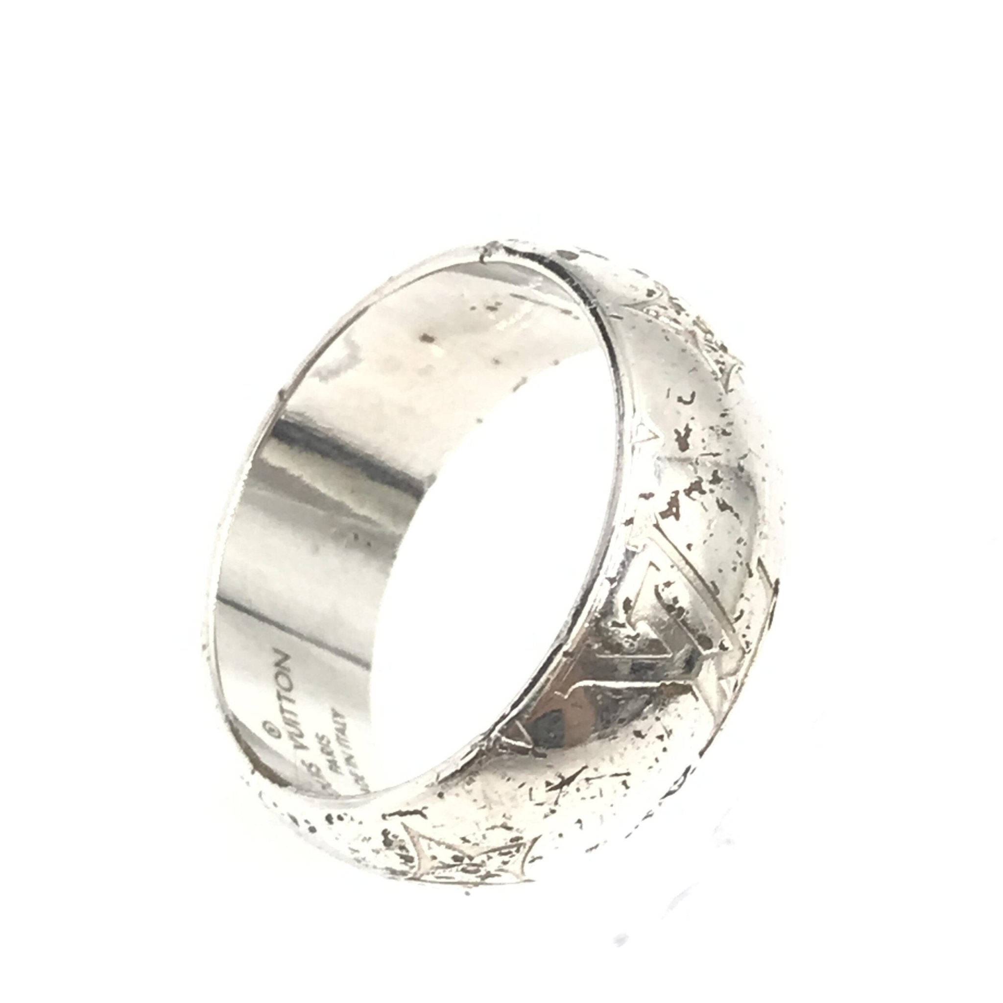 Louis Vuitton Silver-Tone Monogram Band Ring - RIMODA