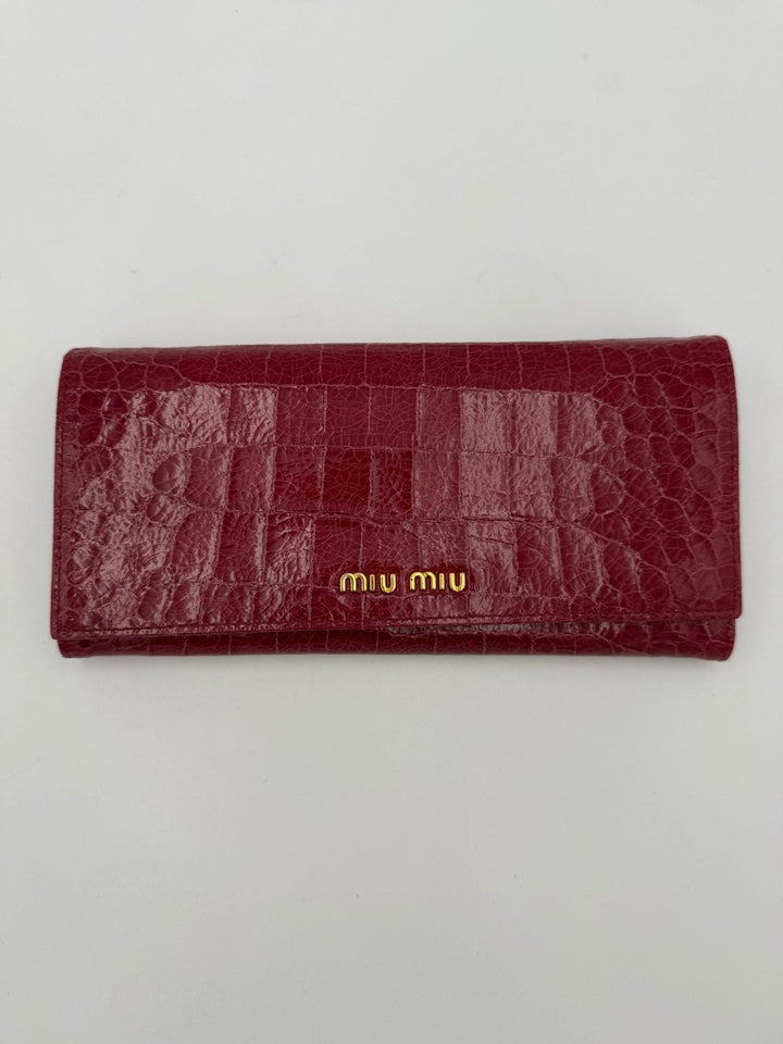 Miu Miu MIU MIU Rosso Crocodile Print Leather Wallet - RIMODA