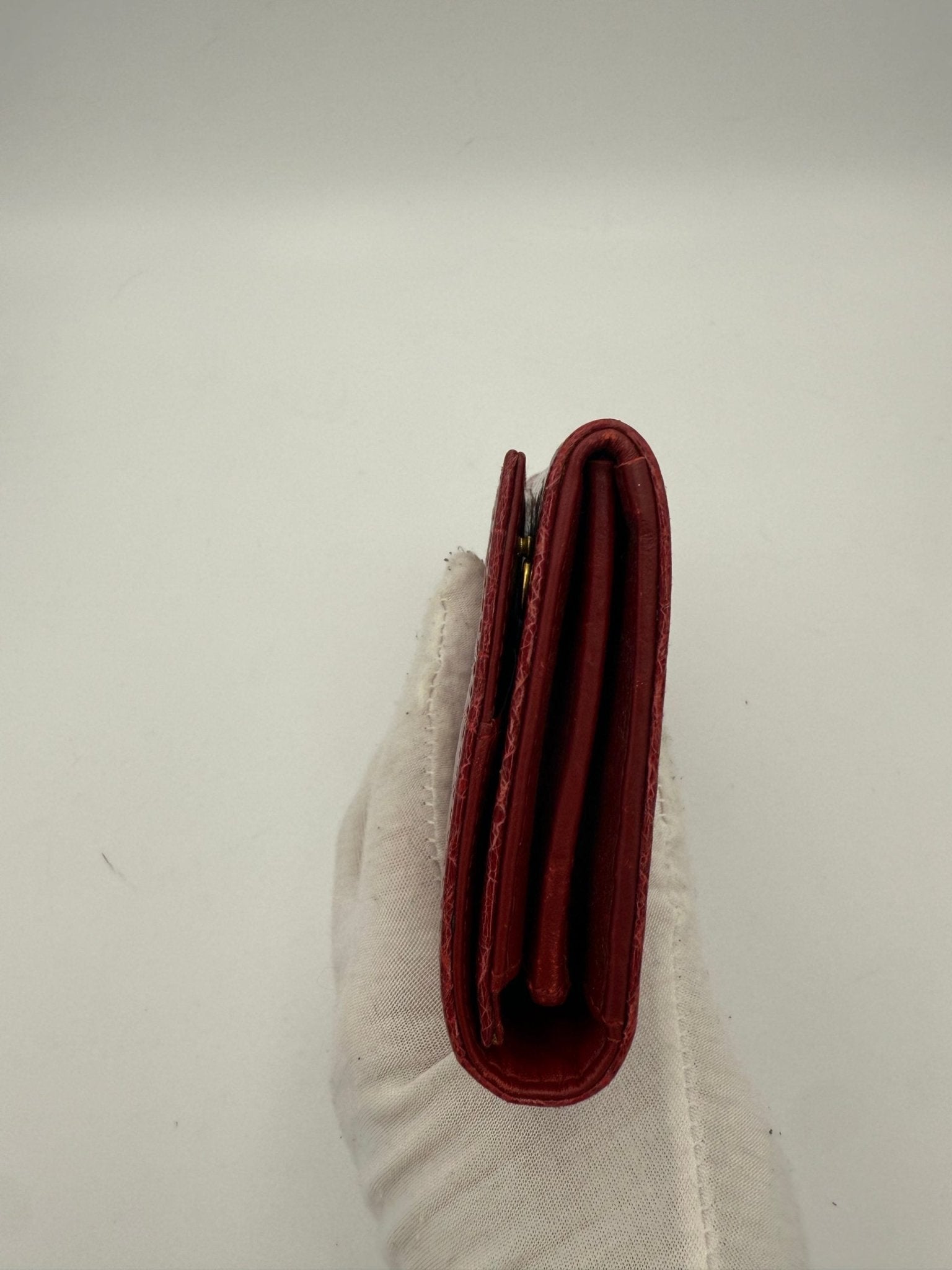 Miu Miu MIU MIU Rosso Crocodile Print Leather Wallet - RIMODA