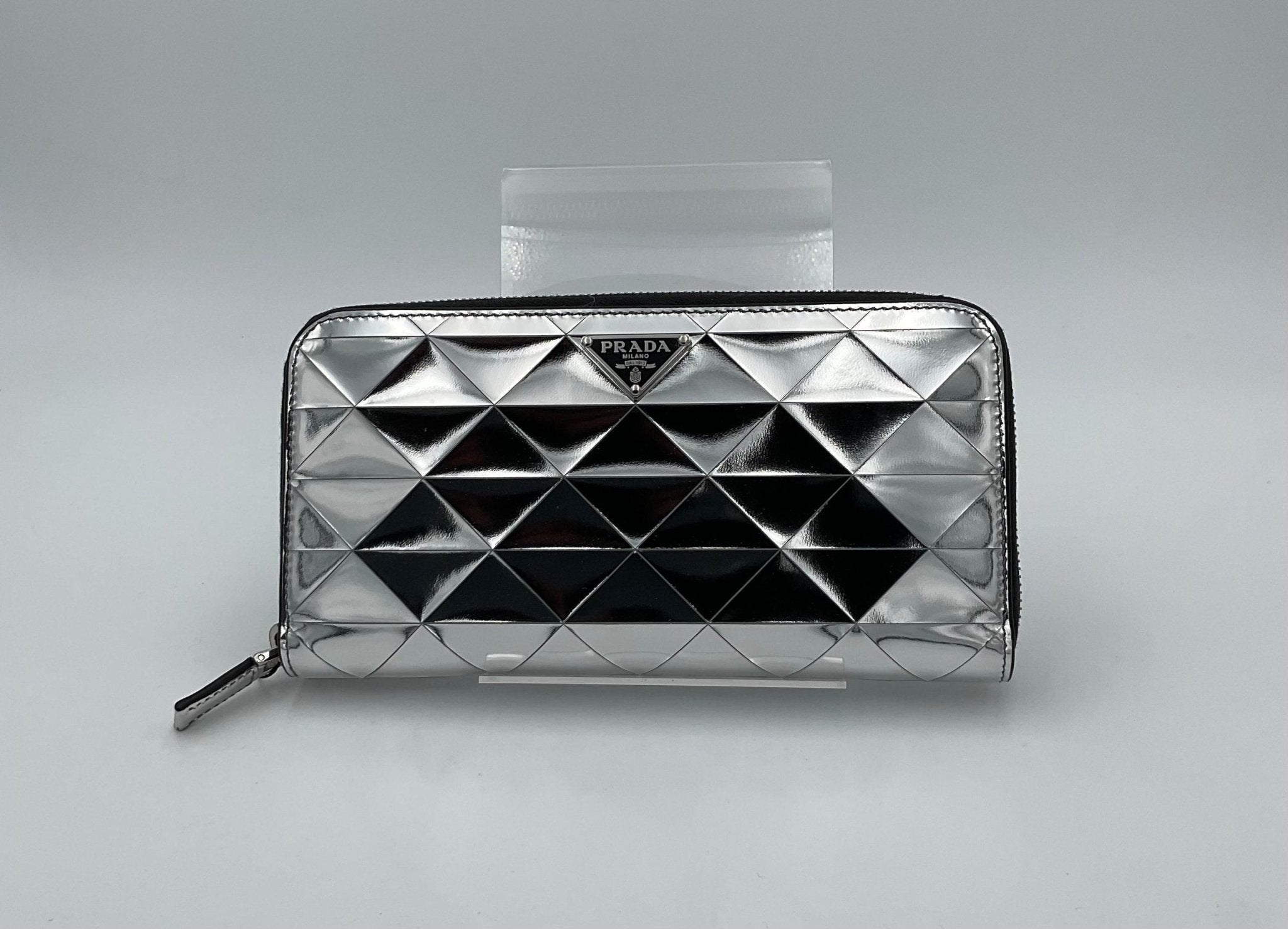 Prada PRADA Mirror with Zip Wallet - RIMODA
