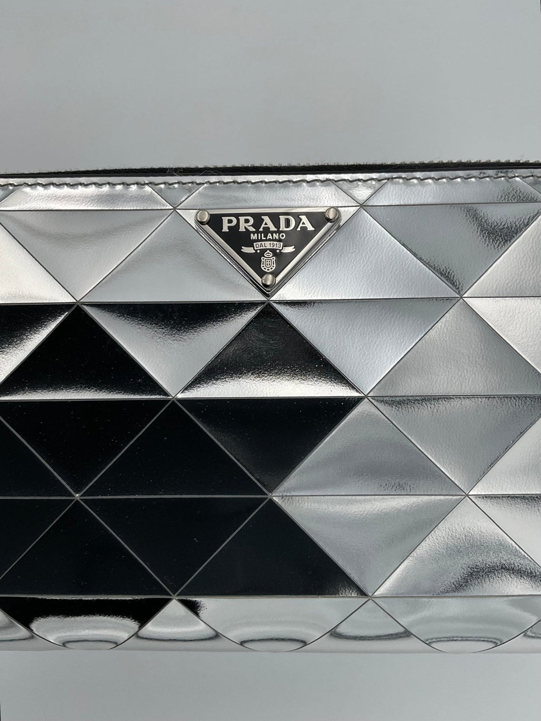 Prada PRADA Mirror with Zip Wallet - RIMODA