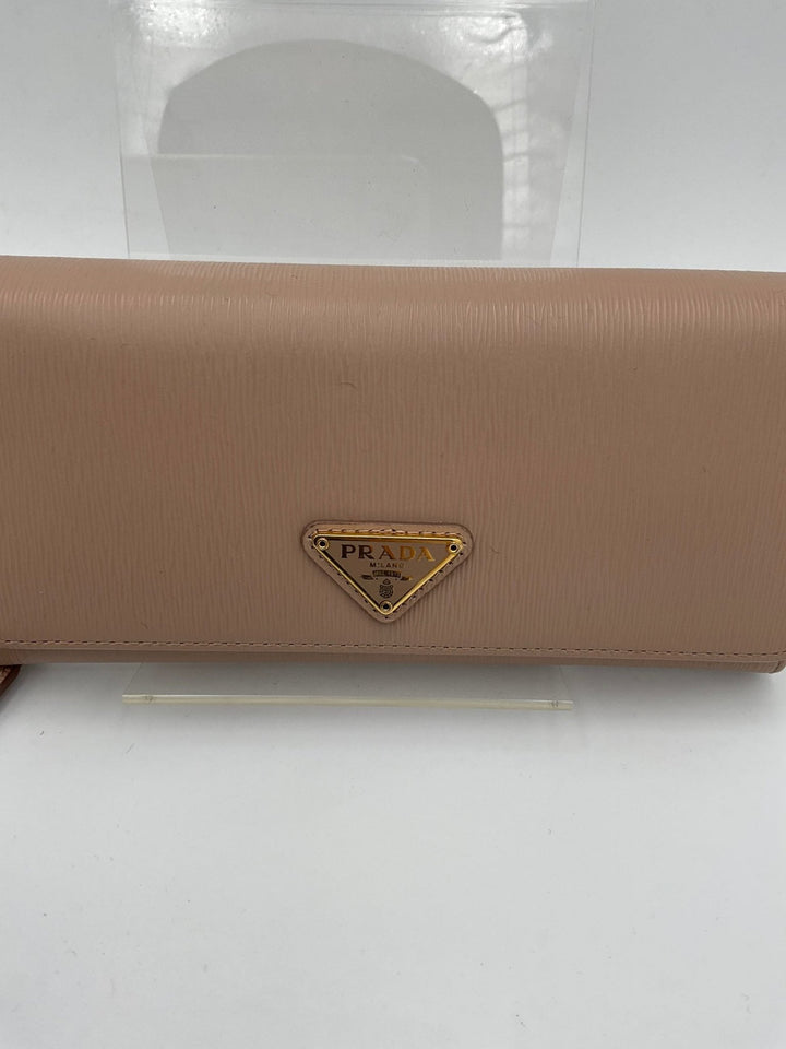 Prada PRADA Powder Saffiano with Card Holder Wallet - RIMODA