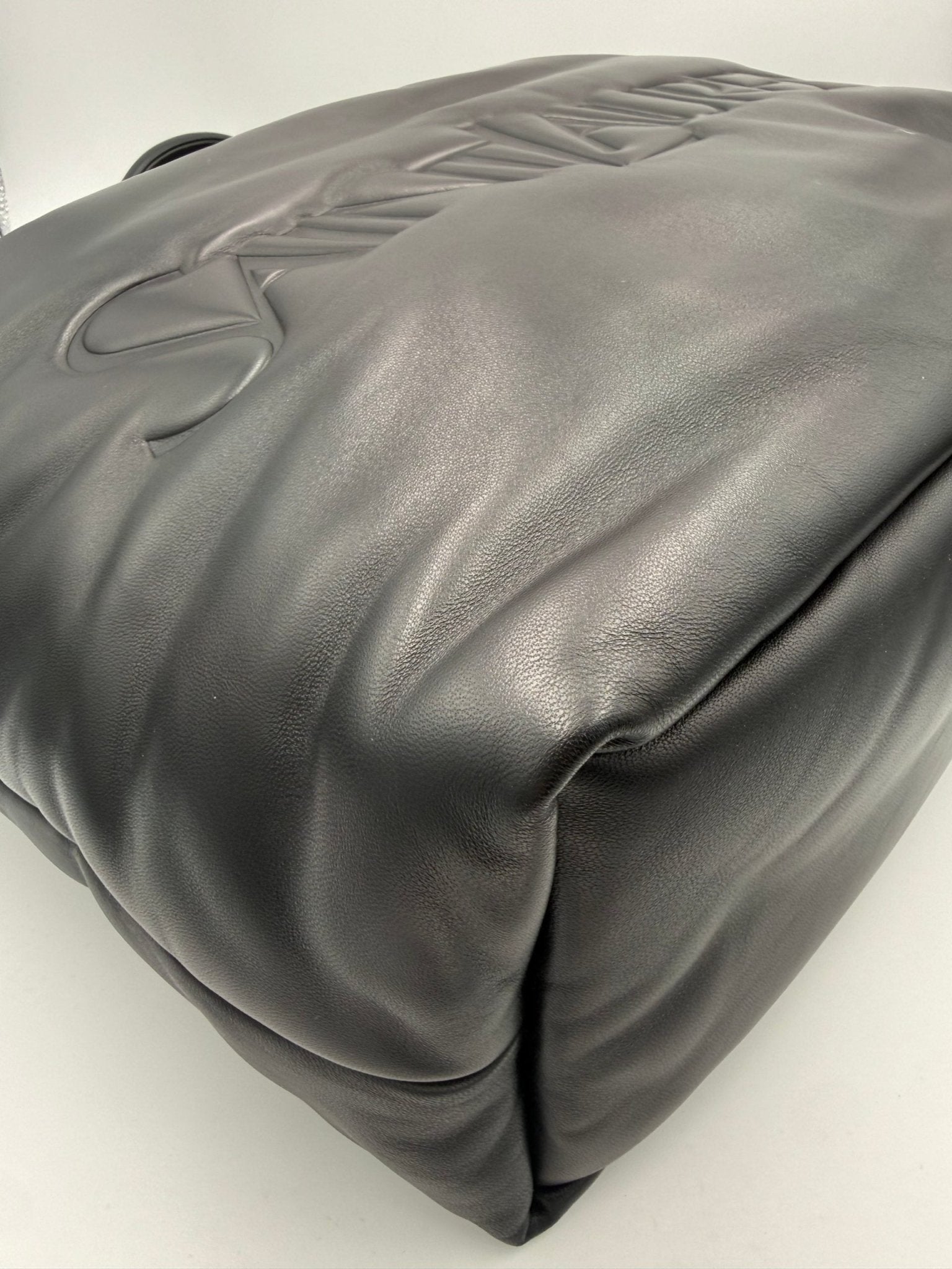 Saint Laurent SAINT LAURENT Shopping Bag Large in Lambskin - RIMODA