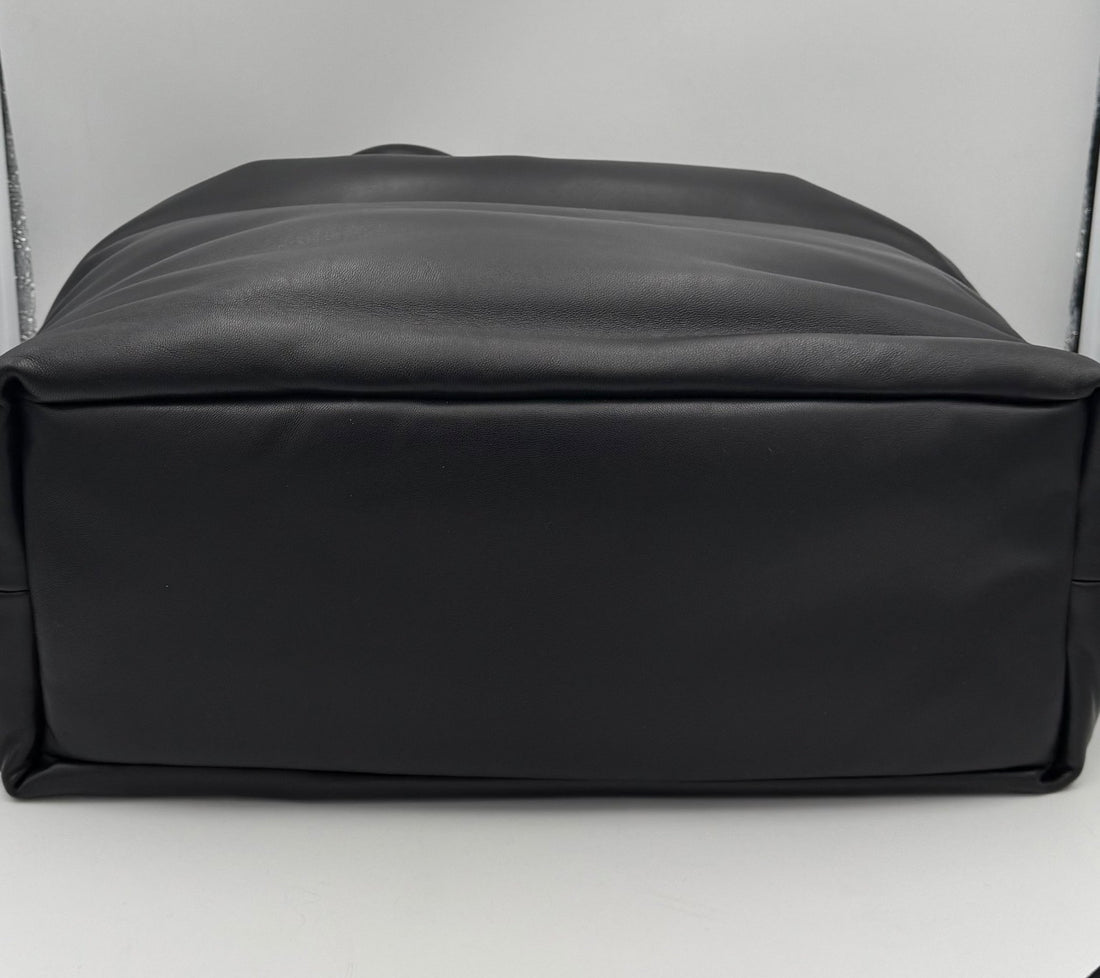 Saint Laurent SAINT LAURENT Shopping Bag Large in Lambskin - RIMODA