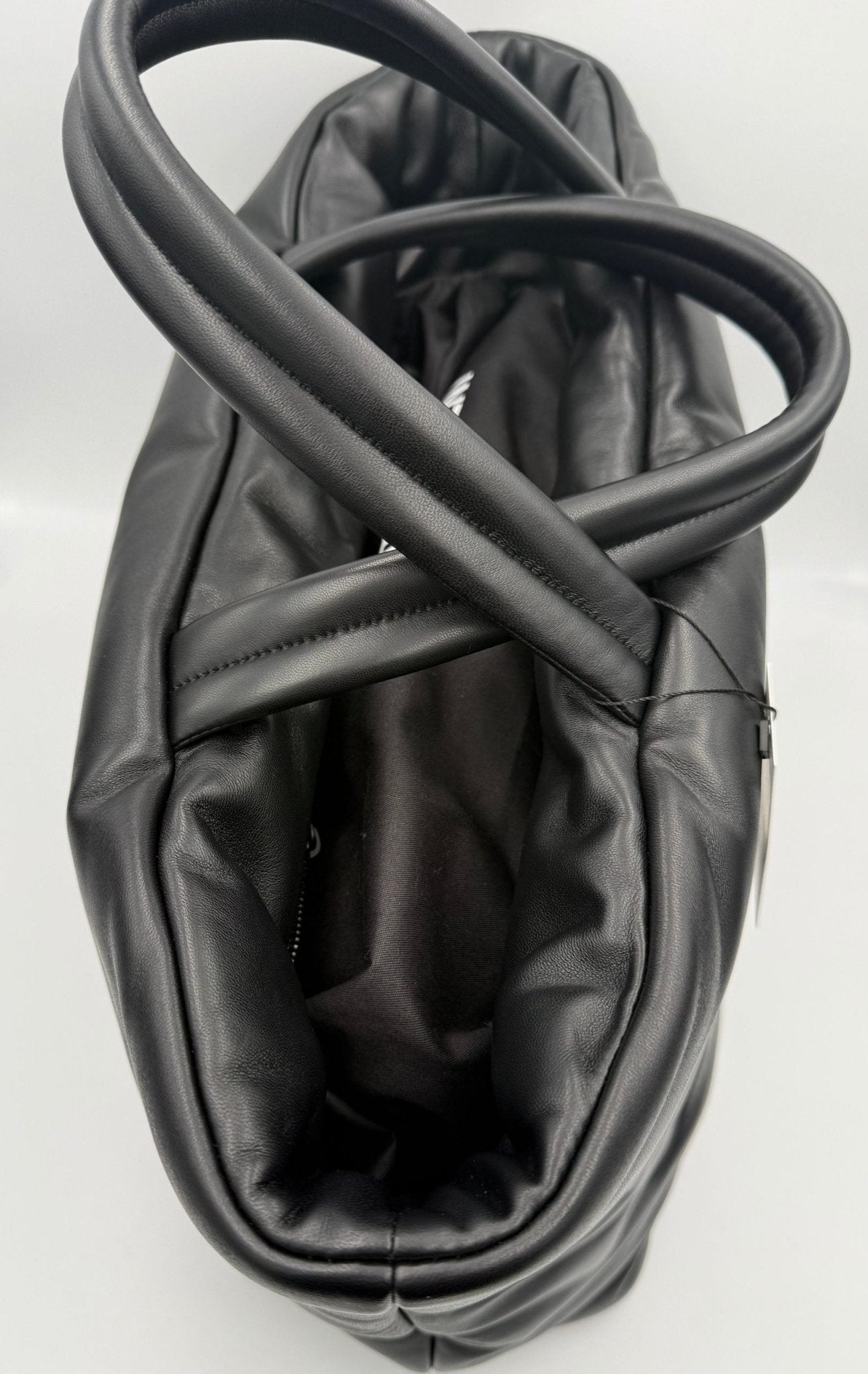 Saint Laurent SAINT LAURENT Shopping Bag Large in Lambskin - RIMODA