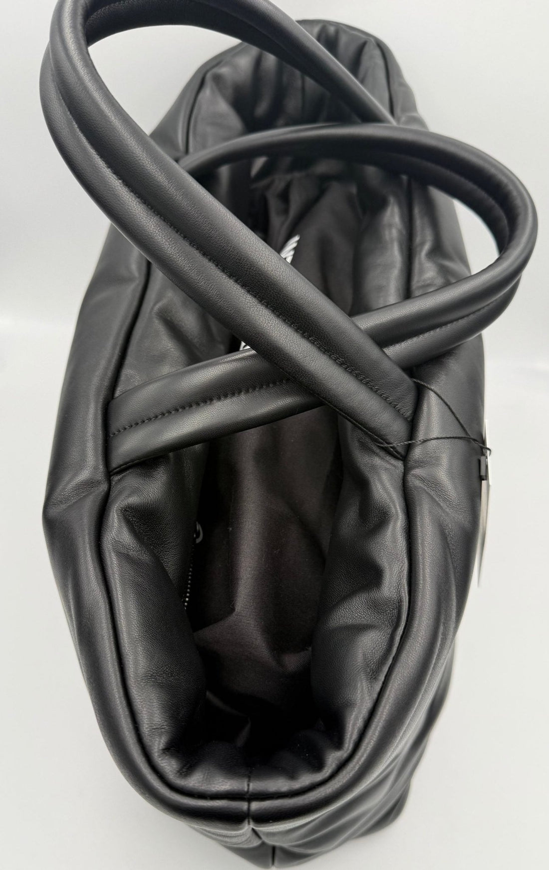 Saint Laurent SAINT LAURENT Shopping Bag Large in Lambskin - RIMODA