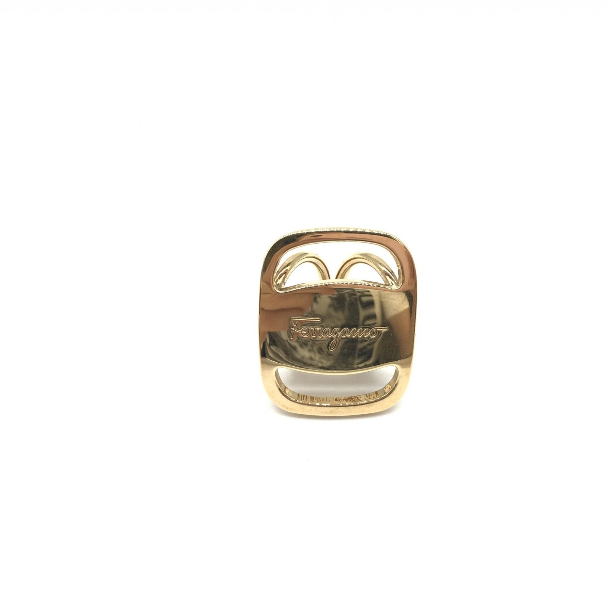 Salvatore Ferragamo PLEATS PLEASE Designer Scarf Ring - RIMODA