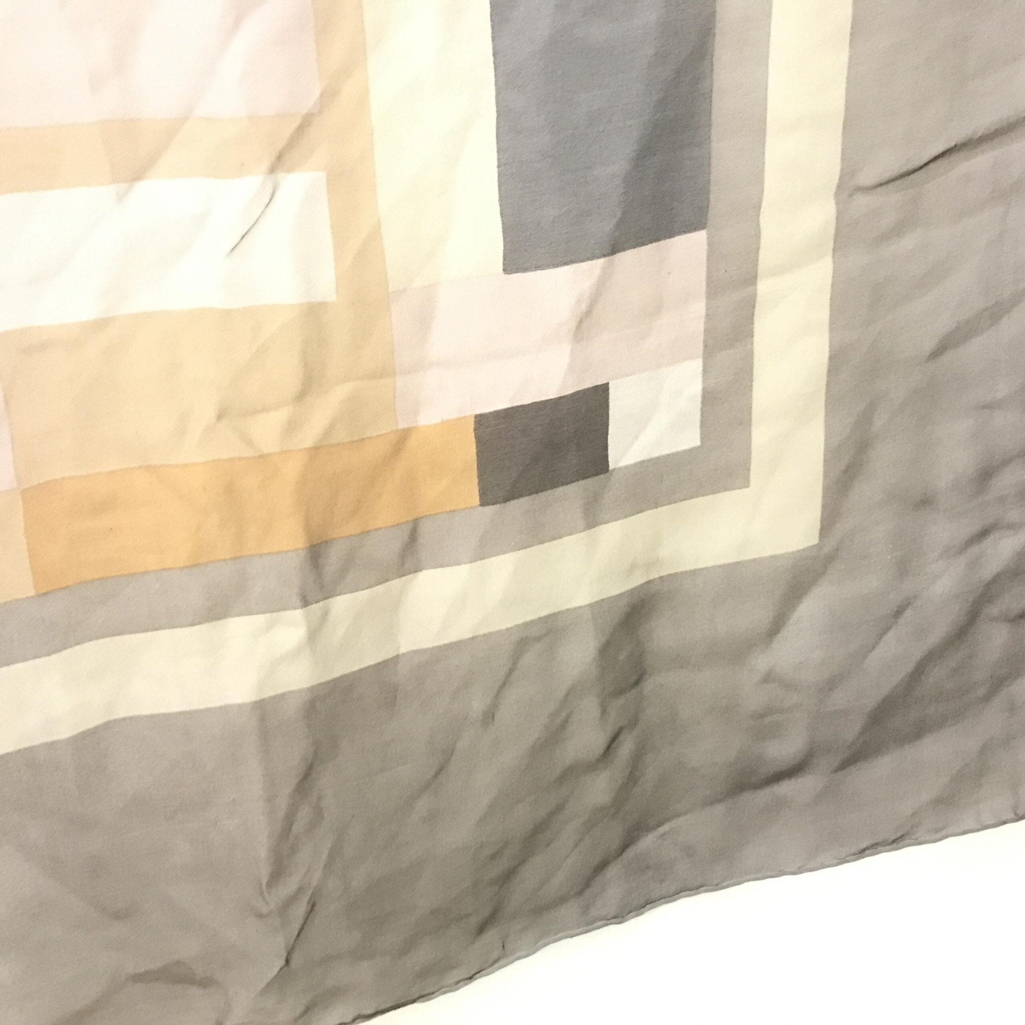 Salvatore Ferragamo Scarf, Silk - RIMODA