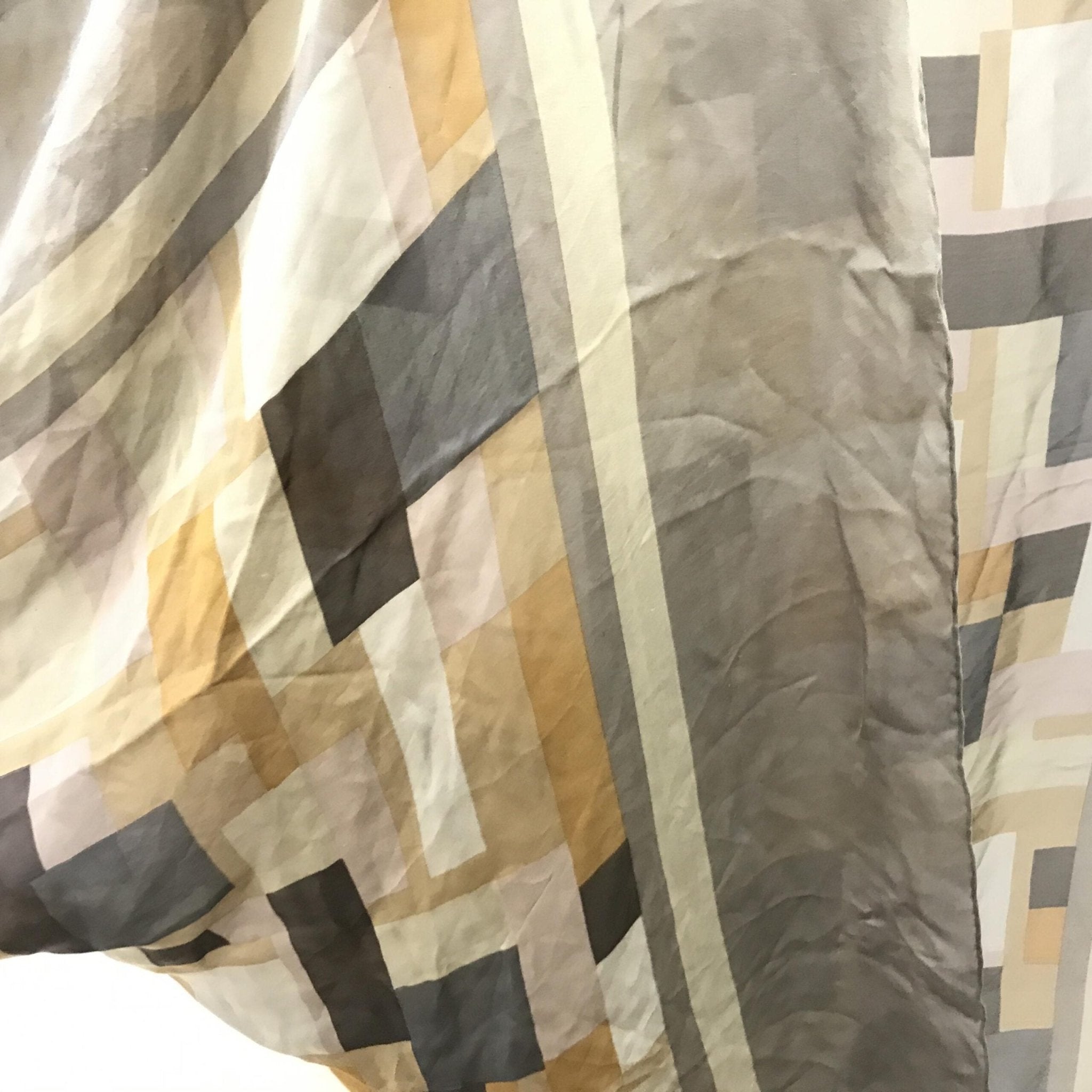 Salvatore Ferragamo Scarf, Silk - RIMODA
