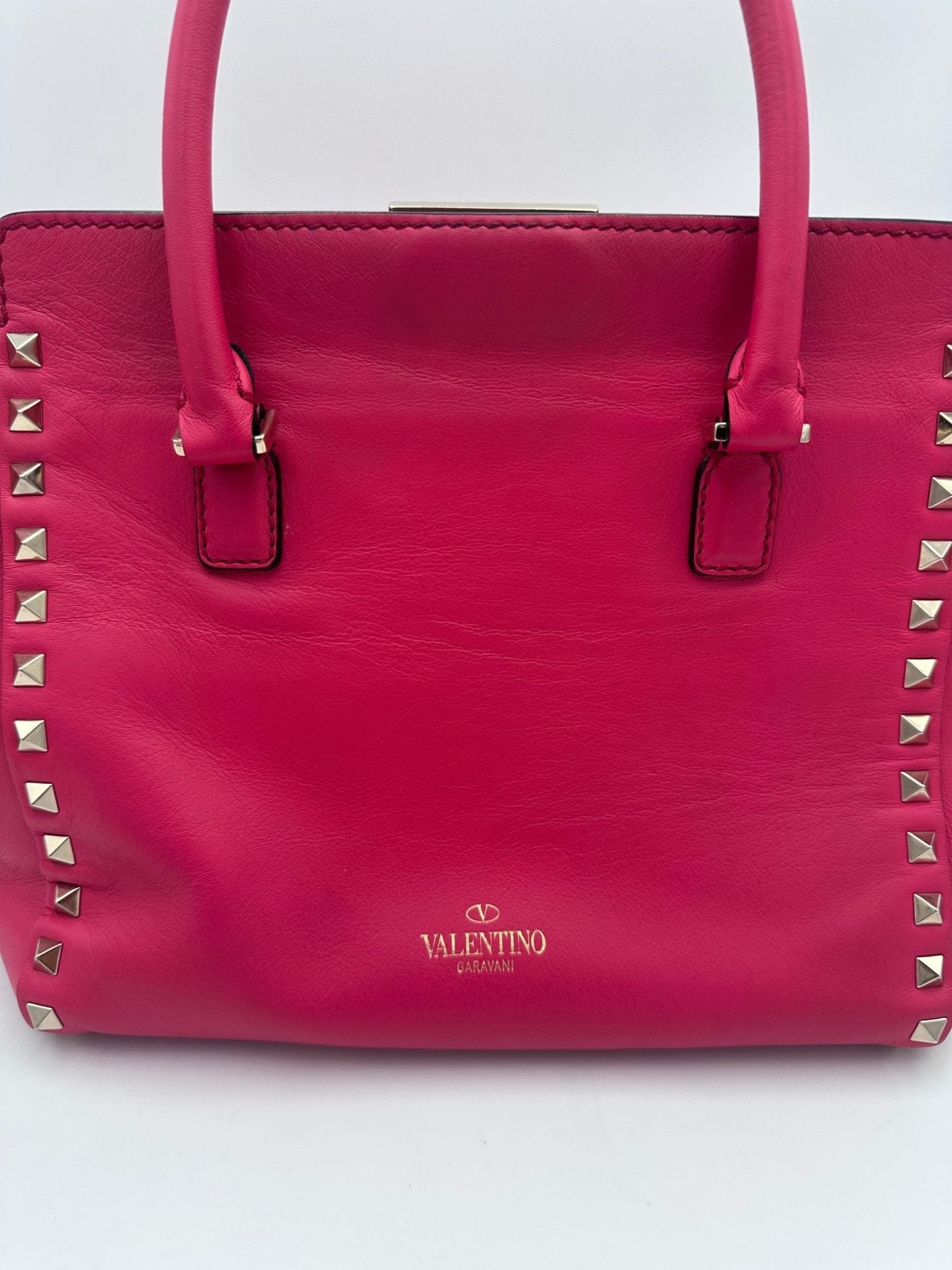 Valentino Garavani VALENTINO GARAVANI Rockstud Medium Pink Handbag - RIMODA