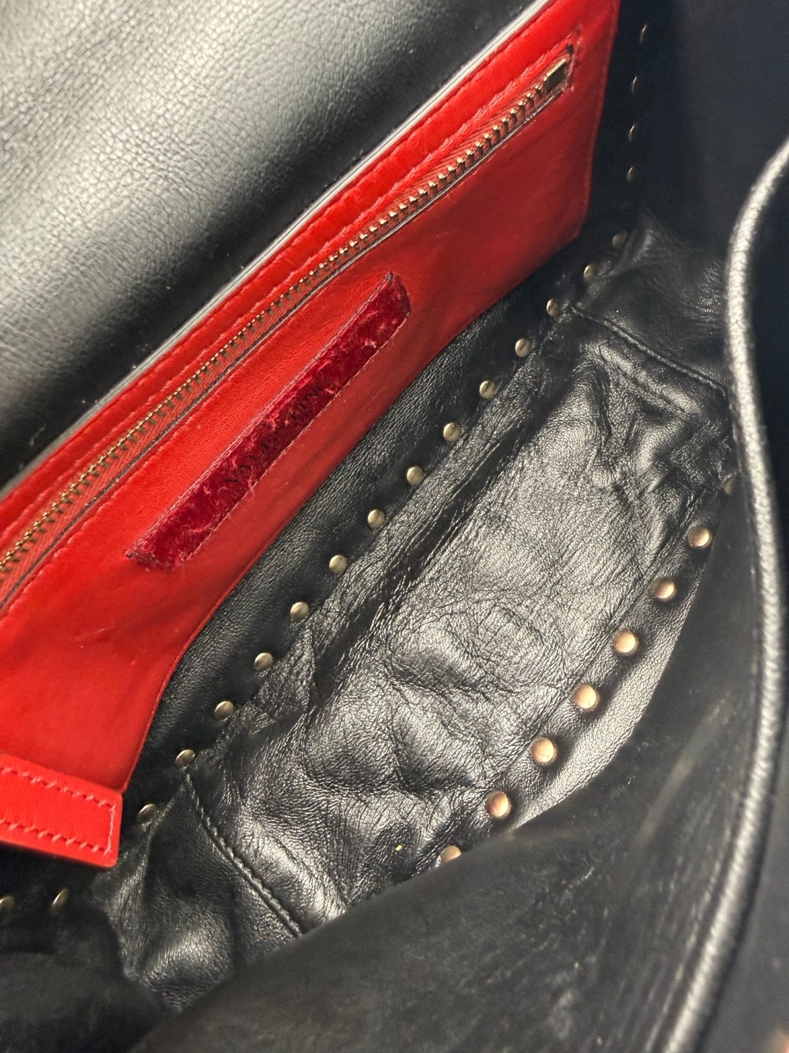 Valentino Garavani VALENTINO GARAVANI Rockstud Spike Black Handbag - RIMODA
