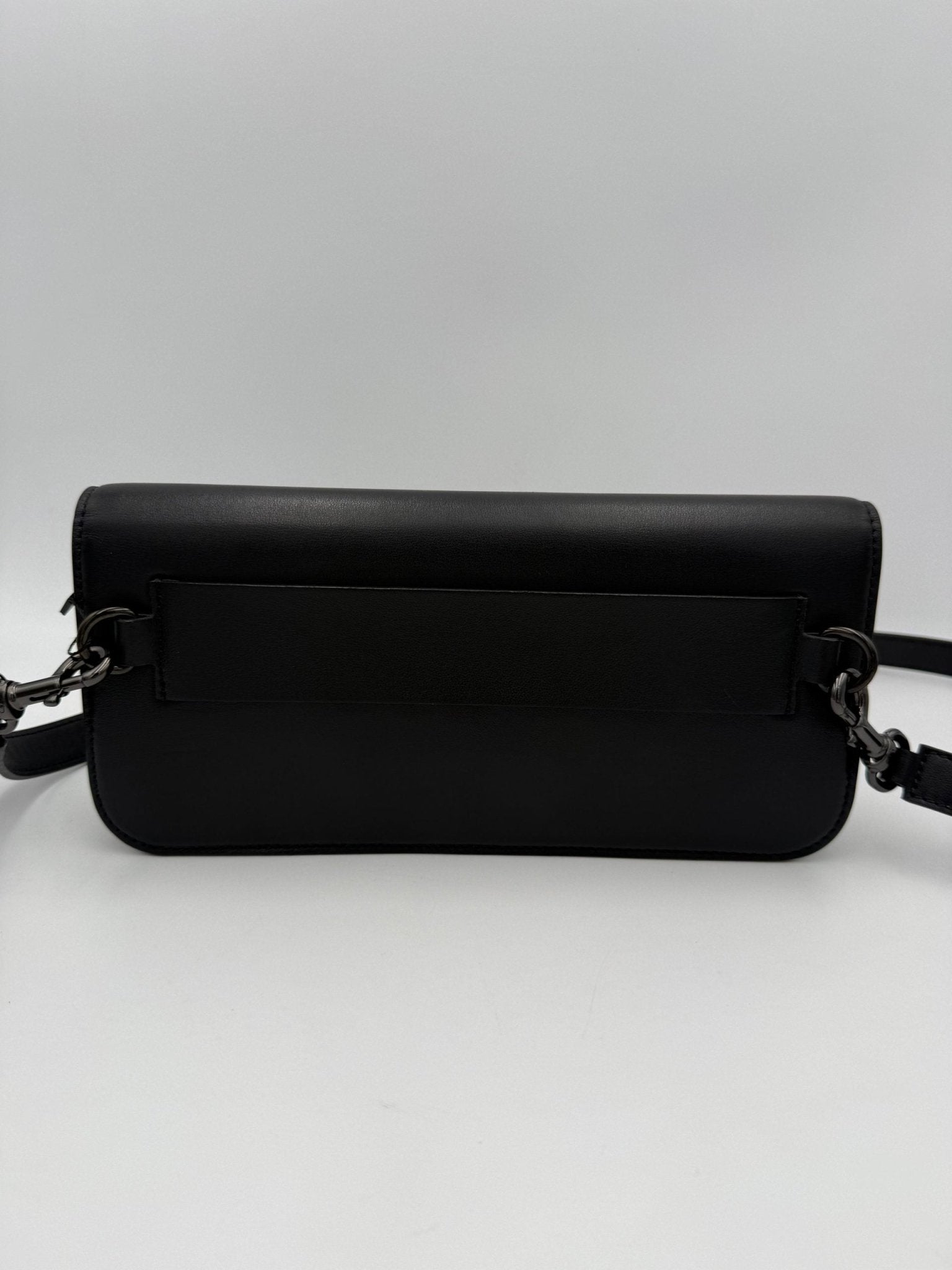 Valentino Garavani VALENTINO GARAVANI VLOGO Black Handbag - RIMODA